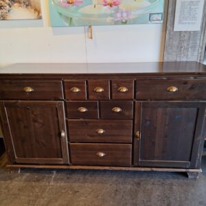 Leuke TV kast / dressoir kast met veel opbergruimte