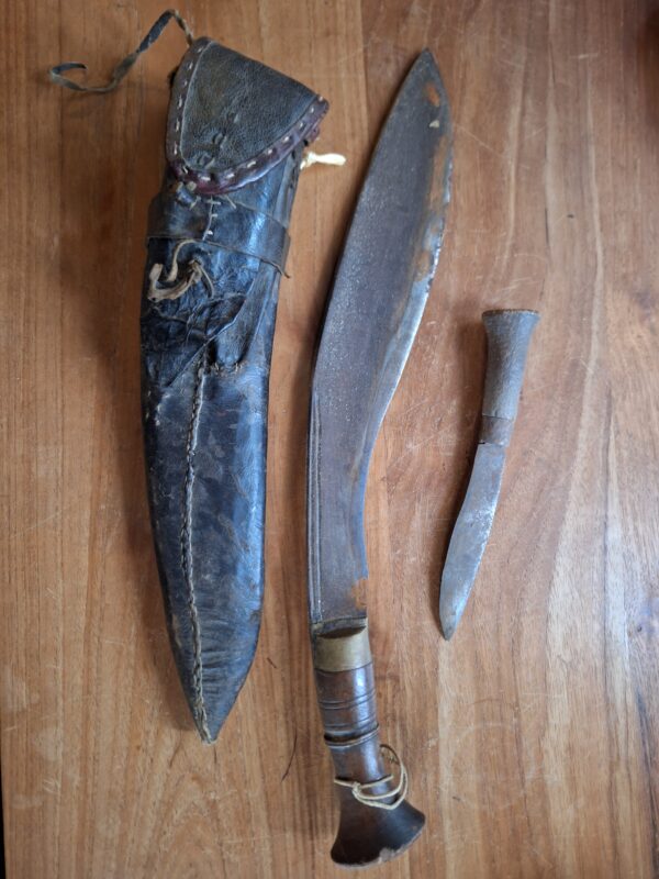 Antieke Gurkha machete met mes