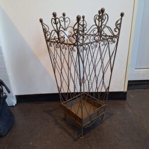 Sierlijke paraplubak, nieuw uit de doos